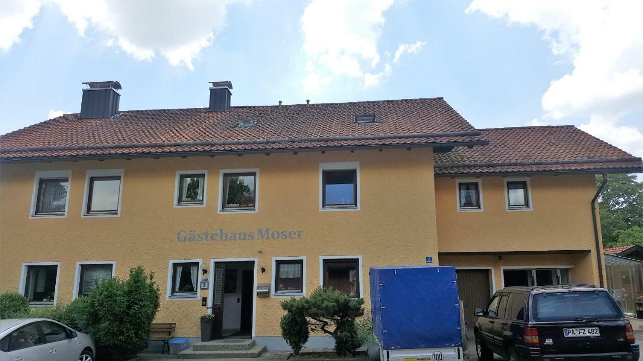 Gastehaus Moser Hotel Untergriesbach Exterior photo